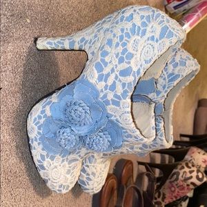 Dolce by mojo moxy lace booties